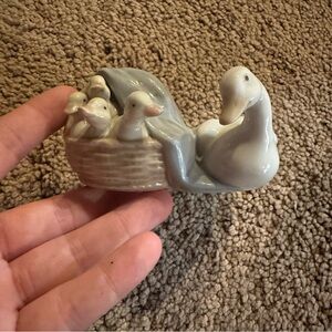 Veg | Lladro Duckling Figurine